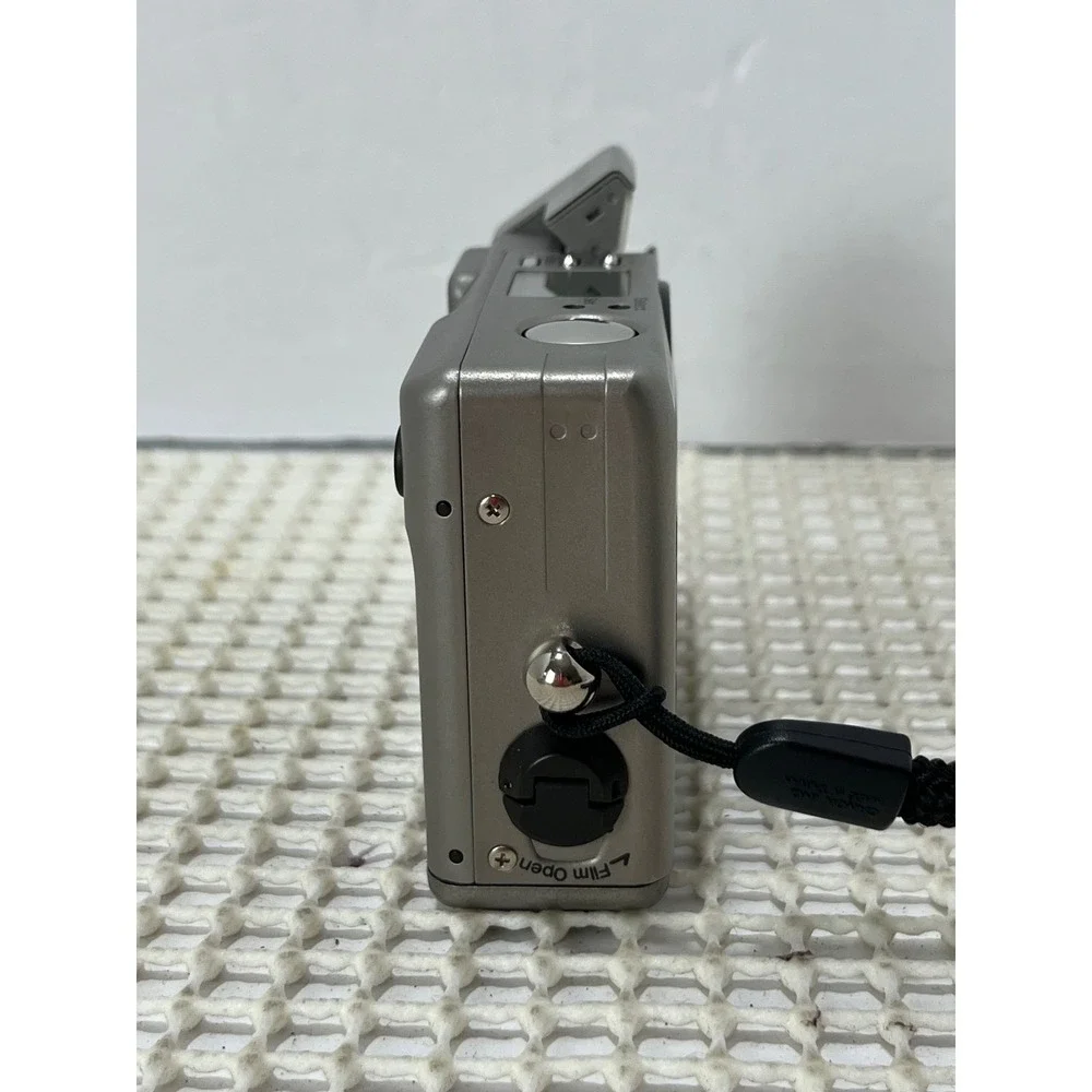 Canon ELPH Advanced‎ Photo System Film Camera untested